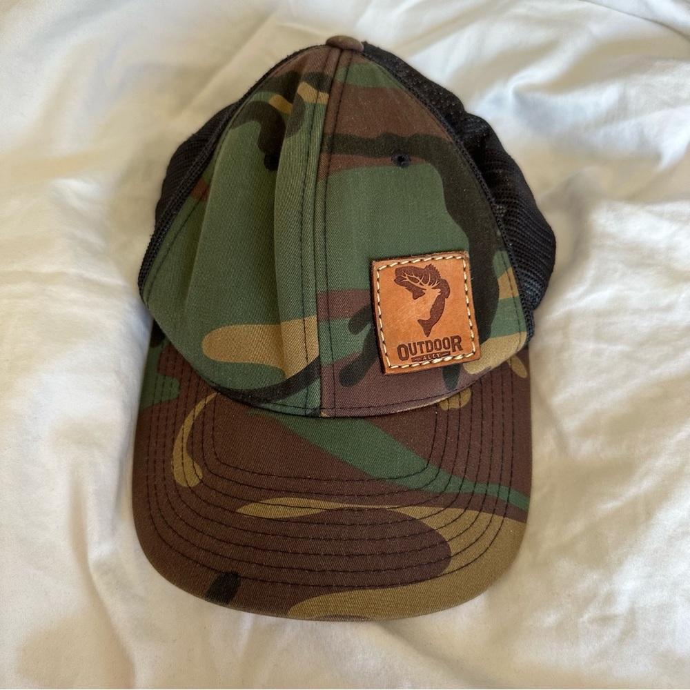 The Classics army outdoor trucker snap back hat